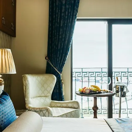 Lord's Palace Otel 5*